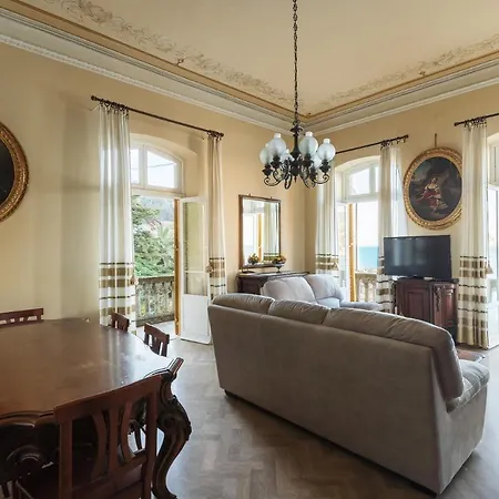 Porzione Di Villa Pallastrelli * Λεβάντο